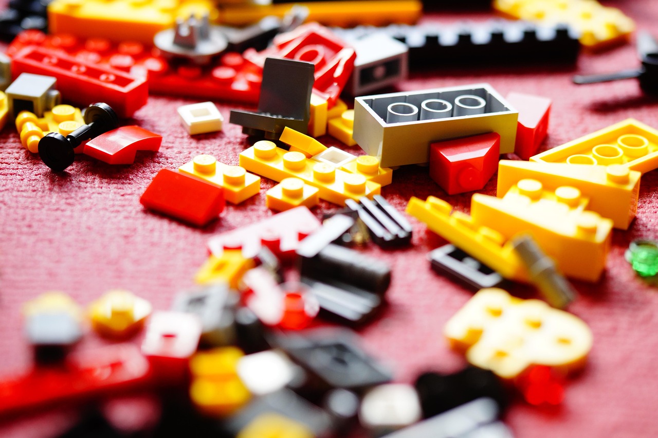 lego, to build, building blocks, toy, children, to play, child, multicoloured, children's room, construction toys, lego blocks, game, build lego, assemble, lego stones, chaos, mixed up, construction, kindergarten, clutter, crowd, lego, lego, lego, lego, lego, chaos